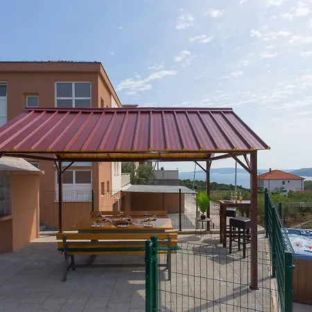 Honey Villa